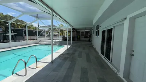 7400 NW 1st Court Pembroke Pines FL 33024