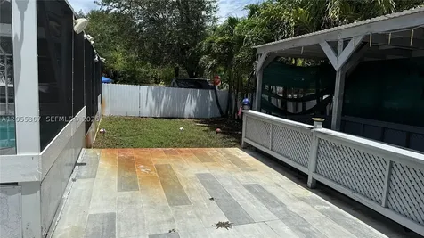 7400 NW 1st Court Pembroke Pines FL 33024