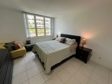 100 Lincoln Road Miami Beach FL 33139