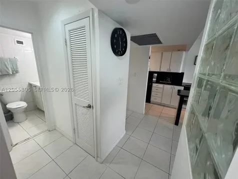 100 Lincoln Road Miami Beach FL 33139