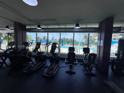 100 Lincoln Road Miami Beach FL 33139