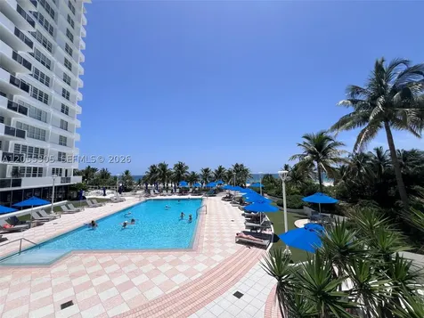 100 Lincoln Road Miami Beach FL 33139