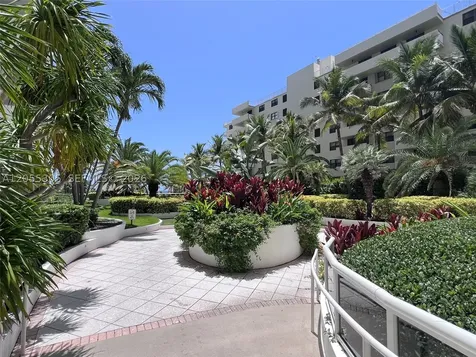 100 Lincoln Road Miami Beach FL 33139