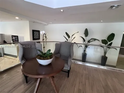 100 Lincoln Road Miami Beach FL 33139