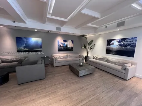100 Lincoln Road Miami Beach FL 33139
