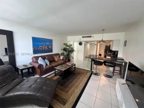 100 Lincoln Road Miami Beach FL 33139