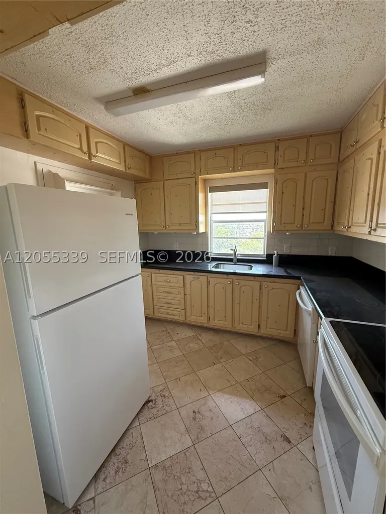 2025 NE 164th Street North Miami Beach FL 33162