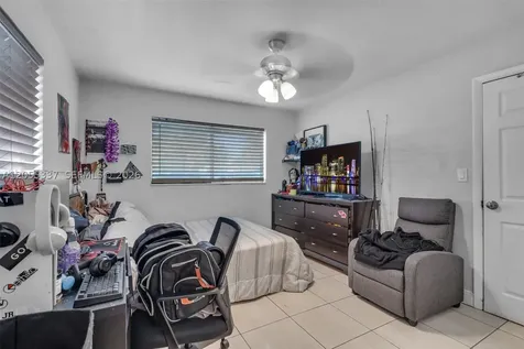 2729 Sunshine Boulevard Miramar FL 33023
