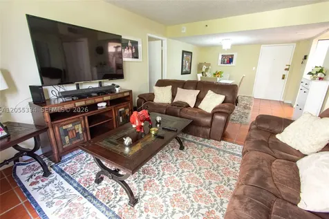 1621 Collins Avenue Miami Beach FL 33139