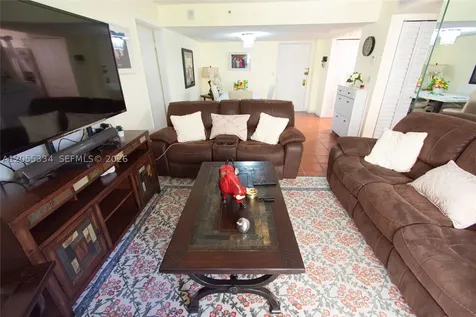 1621 Collins Avenue Miami Beach FL 33139