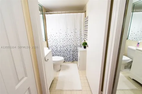 1621 Collins Avenue Miami Beach FL 33139