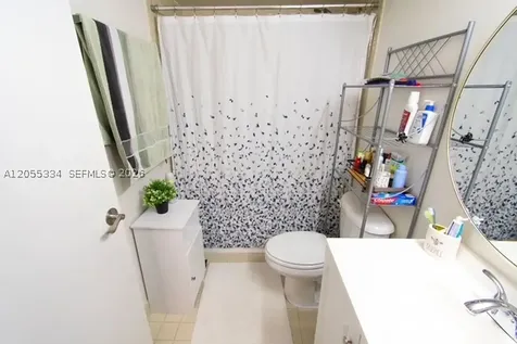 1621 Collins Avenue Miami Beach FL 33139