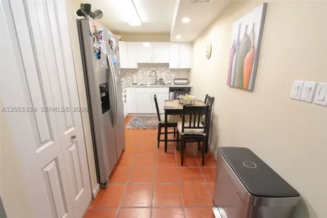 1621 Collins Avenue Miami Beach FL 33139
