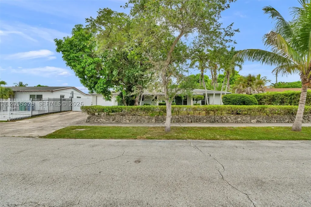 9921 SW 165th Terrace Miami FL 33157