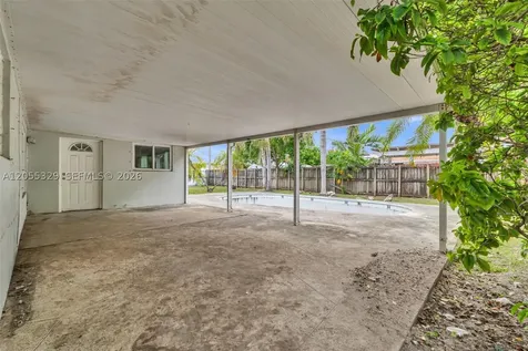 9921 SW 165th Terrace Miami FL 33157