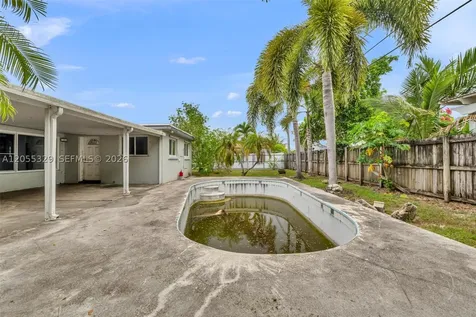 9921 SW 165th Terrace Miami FL 33157