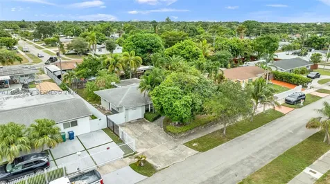 9921 SW 165th Terrace Miami FL 33157