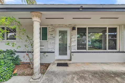 9921 SW 165th Terrace Miami FL 33157