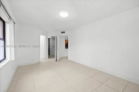 8290 Lake Drive Doral FL 33166