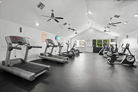 8290 Lake Drive Doral FL 33166