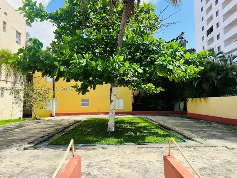 627 W Flagler Street Miami FL 33130