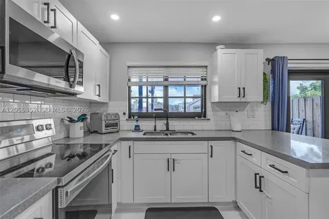 5725 SW 132nd Court Miami FL 33183