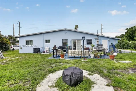 3501 SW 40th Avenue West Park FL 33023