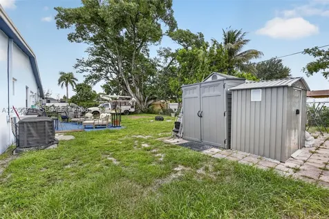 3501 SW 40th Avenue West Park FL 33023