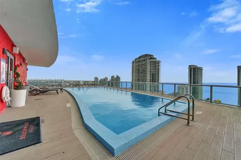 2600 E Hallandale Beach Boulevard Hallandale Beach FL 33009