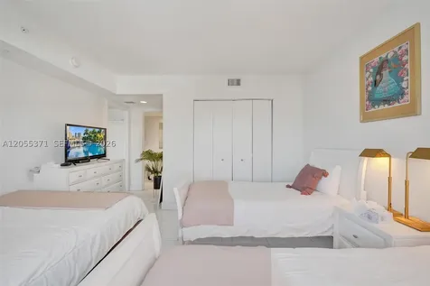 2600 E Hallandale Beach Boulevard Hallandale Beach FL 33009