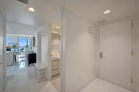 2600 E Hallandale Beach Boulevard Hallandale Beach FL 33009