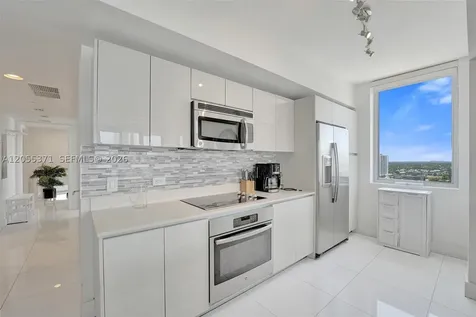 2600 E Hallandale Beach Boulevard Hallandale Beach FL 33009