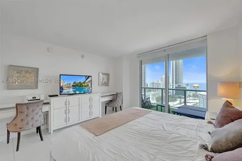 2600 E Hallandale Beach Boulevard Hallandale Beach FL 33009