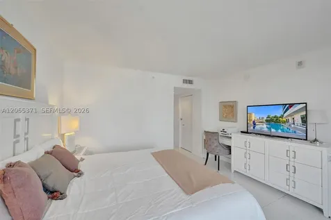 2600 E Hallandale Beach Boulevard Hallandale Beach FL 33009