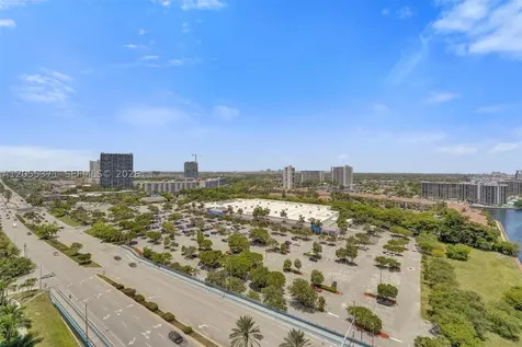 2600 E Hallandale Beach Boulevard Hallandale Beach FL 33009