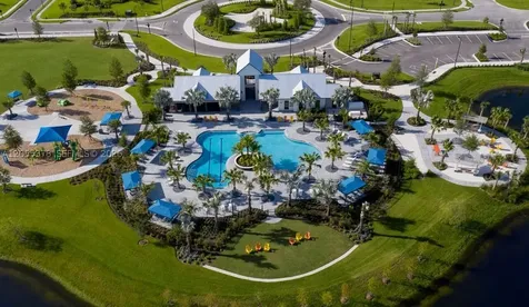 8695 Canyon Creek Trail Other City - In The State Of Florida FL 34219
