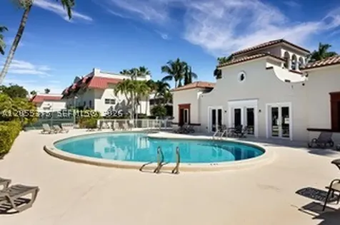6709 N Kendall Drive Pinecrest FL 33156