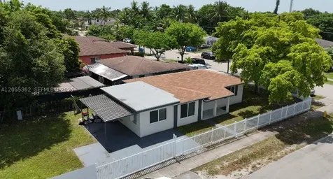 5325 SW 22nd Street West Park FL 33023