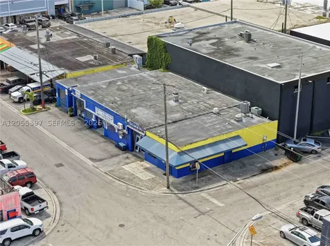 1081 E 47th Street Hialeah FL 33013