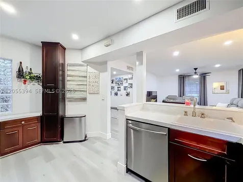 10790 NW 14th Street Plantation FL 33322
