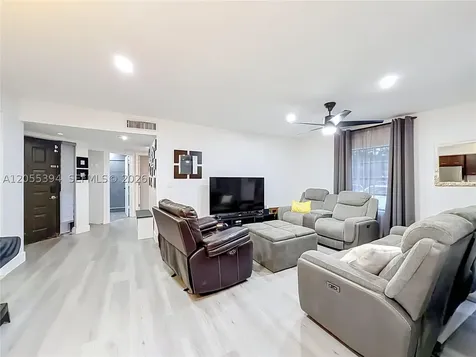 10790 NW 14th Street Plantation FL 33322