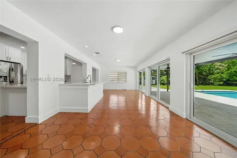 220 NW 130th Avenue Miami FL 33182