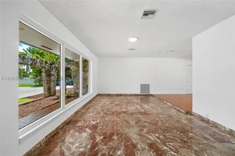 220 NW 130th Avenue Miami FL 33182