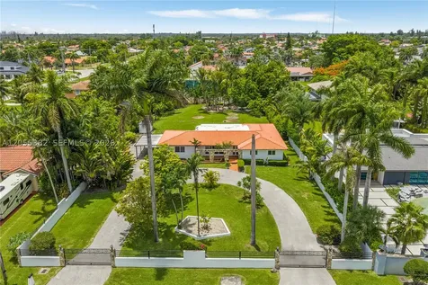220 NW 130th Avenue Miami FL 33182