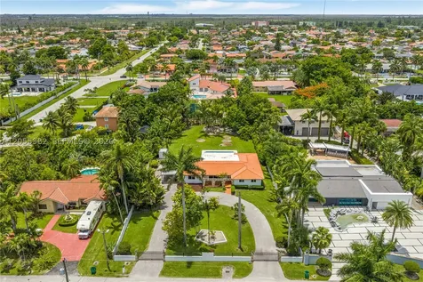 220 NW 130th Avenue Miami FL 33182