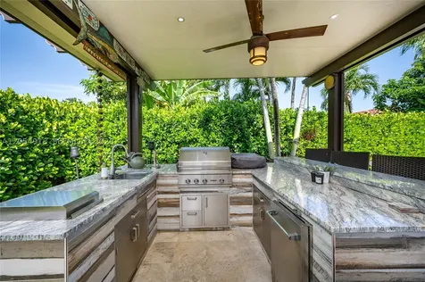 1551 SW 52nd Terrace Plantation FL 33317