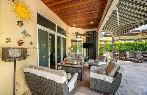1551 SW 52nd Terrace Plantation FL 33317
