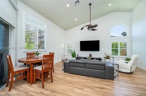 1551 SW 52nd Terrace Plantation FL 33317