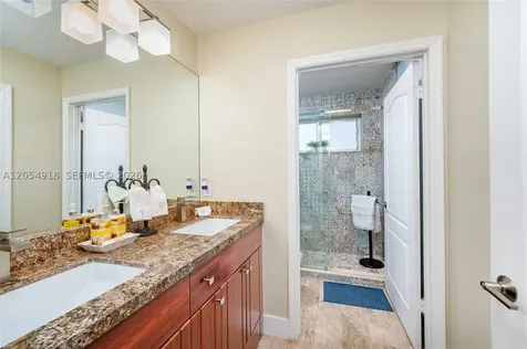 1551 SW 52nd Terrace Plantation FL 33317