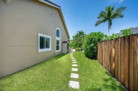 1551 SW 52nd Terrace Plantation FL 33317